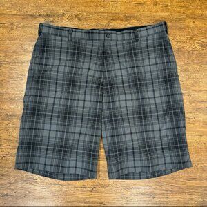 Nike Golf Dri-Fit Gray Plaid Casual Performance‎ Chino Shorts Bermudas Men 40x12